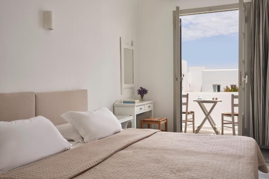 Best Hostels in Paros, Greece